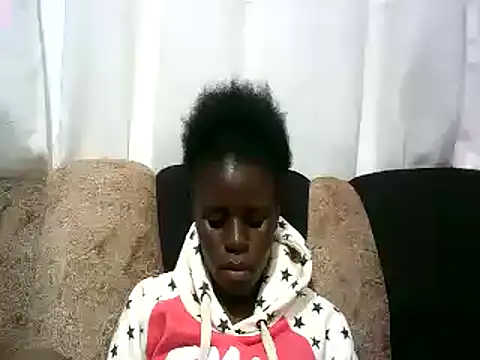 Snapshot of hottgirlval chatting on 01/09/25, 07:08 hottgirlval online show from 01/09/25, 07:08