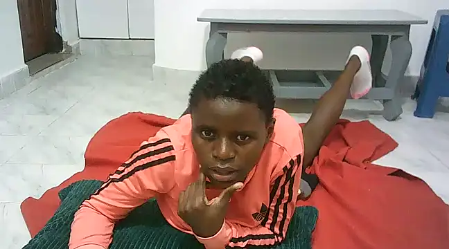 Snapshot of hottgirlval chatting on 03/12/25, 07:59 hottgirlval online show from 03/12/25, 07:59