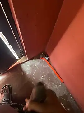 Snapshot of Hotsexy5 chatting on 09/13/25, 06:13 Hotsexy5 online show from 09/13/25, 06:13