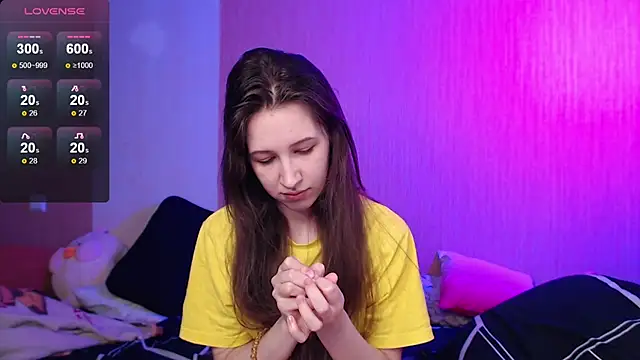 ur kitty   online show from 09/23/25, 01:03