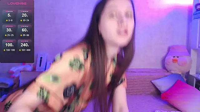 Snapshot of ur_kitty__ chatting on 02/12/26, 05:13 ur kitty online show from 02/12/26, 05:13