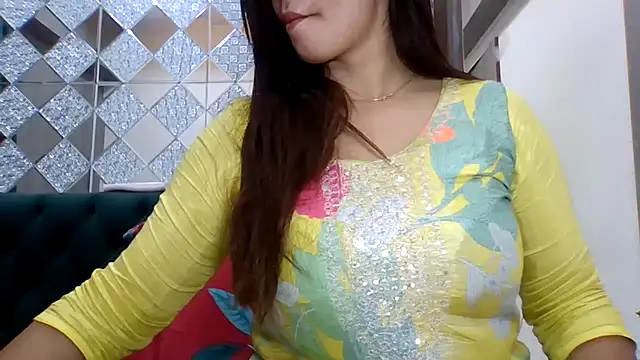 sparkling queen online show from 11/05/25, 01:55