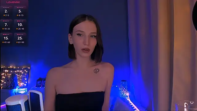 ellaamber online show from 01/12/25, 08:36