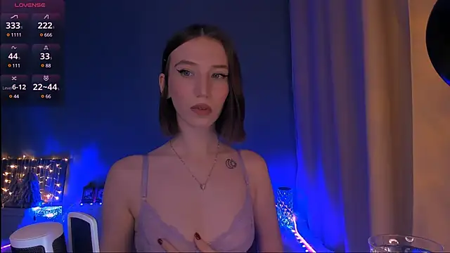 ellaamber online show from 01/12/25, 10:54