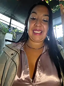 Bella keny online show from 02/15/25, 10:21