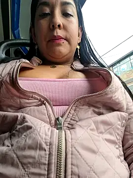 Bella keny online show from 10/08/25, 07:22