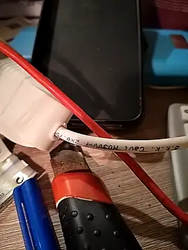 Snapshot of A_man_in_public chatting on 01/13/26, 07:41 A man in public online show from 01/13/26, 07:41