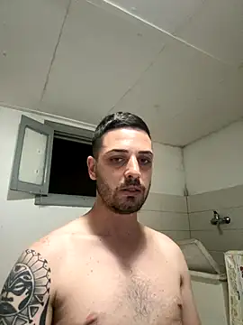 Snapshot of iltoscano95 chatting on 09/13/25, 09:03 iltoscano95 online show from 09/13/25, 09:03