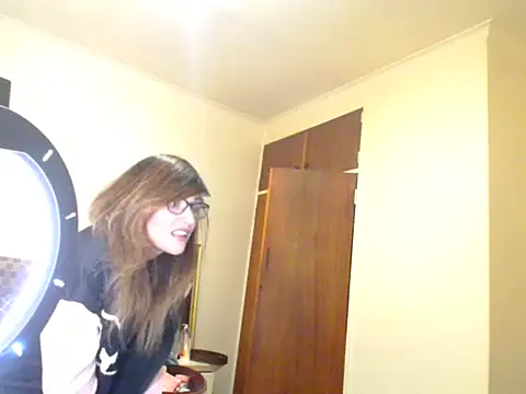 karmicQueen669 online show from 06/27/26, 08:03