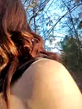 Snapshot of Genevieve143 chatting on 02/02/25, 11:00 Genevieve143 online show from 02/02/25, 11:00