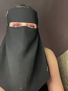 Snapshot of Jumanaa chatting on 03/15/26, 10:16 Jumanaa online show from 03/15/26, 10:16