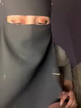 Snapshot of Jumanaa chatting on 03/28/26, 09:47 Jumanaa online show from 03/28/26, 09:47