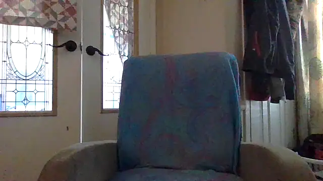 Snapshot of velvetta_ chatting on 10/09/25, 05:55 velvetta online show from 10/09/25, 05:55
