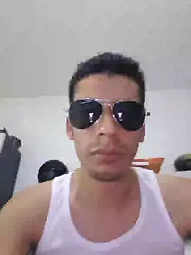 Snapshot of josehot151515 chatting on 01/04/25, 04:12 josehot151515 online show from 01/04/25, 04:12