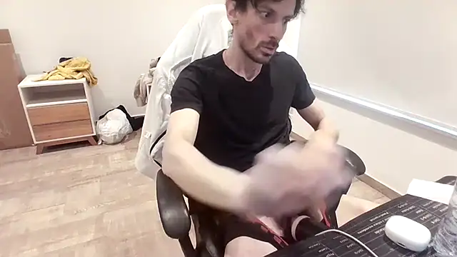 nicolaaaaas online show from 10/24/25, 12:45