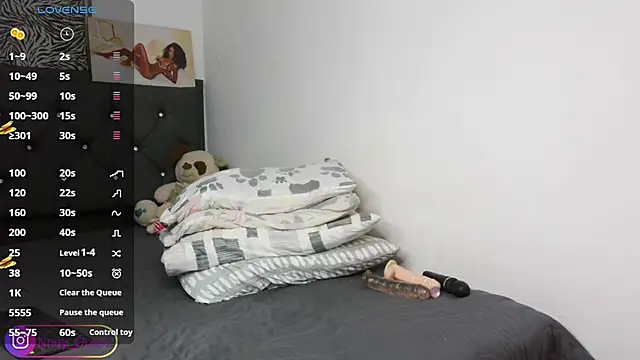 Snapshot of Nayah_Dussa1 chatting on 01/24/25, 01:03 Nayah Dussa1 online show from 01/24/25, 01:03