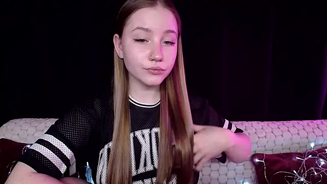 SindiWatsoon online show from 12/13/24, 05:43