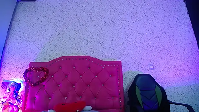 luly pink online show from 09/20/25, 02:34