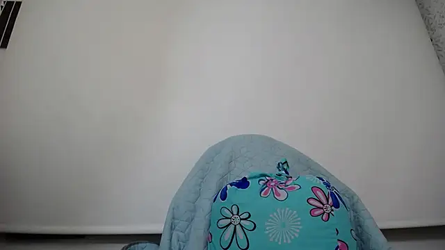 luly pink online show from 11/30/25, 05:00