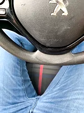 onbifeet online show from 10/21/25, 01:34