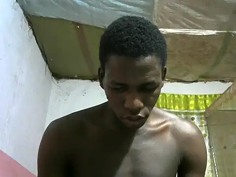 Bigras0011 online show from 11/11/25, 03:50