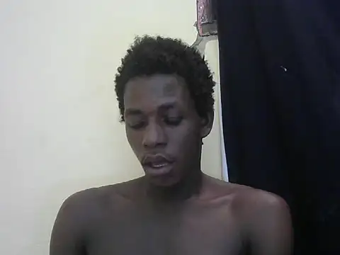 Snapshot of Bigras0011 chatting on 05/31/26, 03:47 Bigras0011 online show from 05/31/26, 03:47