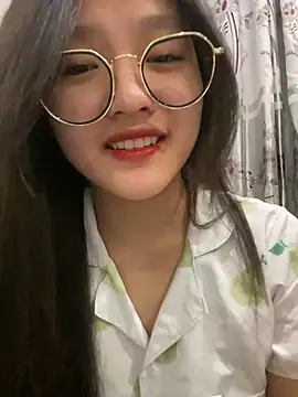 Krixxi22 online show from 01/16/25, 03:24