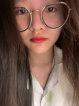 Krixxi22 online show from 11/24/25, 02:17