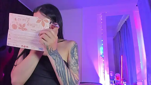 Snapshot of sam_carsonx chatting on 02/04/26, 09:42 sam carsonx online show from 02/04/26, 09:42