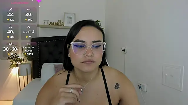 Snapshot of zoe_danae_ chatting on 01/24/25, 12:10 zoe danae online show from 01/24/25, 12:10