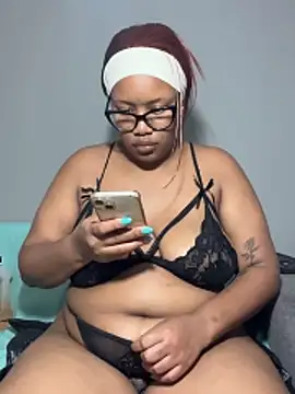 MimiCurves online show from 12/03/25, 10:13