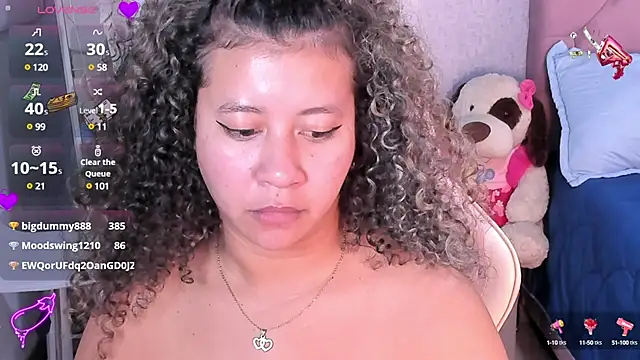 Snapshot of Kenia_tompson01 chatting on 02/18/25, 11:41 Kenia tompson01 online show from 02/18/25, 11:41