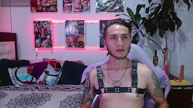 yuliet tayler7 online show from 02/18/25, 01:43