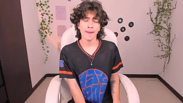 Angelo duarte online show from 09/24/25, 06:00