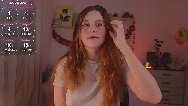 Snapshot of Lisa_sweetheels chatting on 12/22/25, 03:20 Lisa sweetheels online show from 12/22/25, 03:20