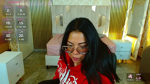 martinna tay online show from 11/24/25, 04:23