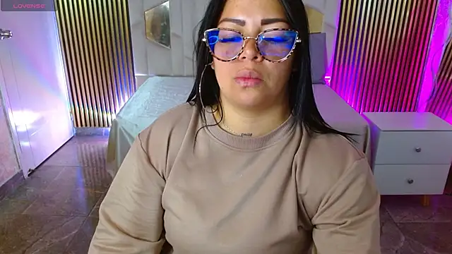 martinna tay online show from 05/02/26, 03:22