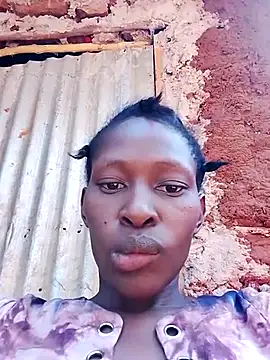 Snapshot of LOVELY-2BERRY chatting on 12/20/25, 07:48 LOVELY-2BERRY online show from 12/20/25, 07:48