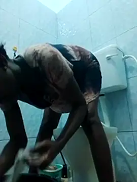 Snapshot of LOVELY-2BERRY chatting on 01/18/26, 04:05 LOVELY-2BERRY online show from 01/18/26, 04:05