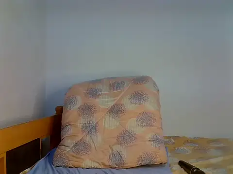 Snapshot of Pretty_savage3 chatting on 12/18/24, 01:48 Pretty savage3 online show from 12/18/24, 01:48