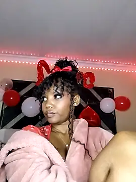 Snapshot of Spotty_Coochie chatting on 02/14/25, 01:45 Spotty Coochie online show from 02/14/25, 01:45