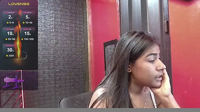 Snapshot of Rubi_boobs_ chatting on 09/17/25, 02:52 Rubi boobs online show from 09/17/25, 02:52