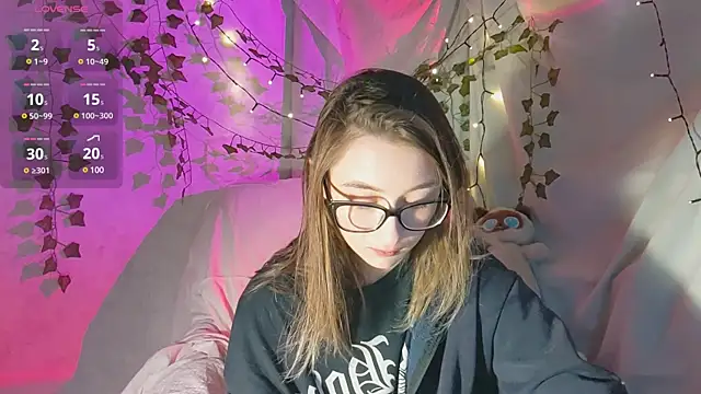 Snapshot of monlight__dana chatting on 12/07/24, 01:29 monlight  dana online show from 12/07/24, 01:29