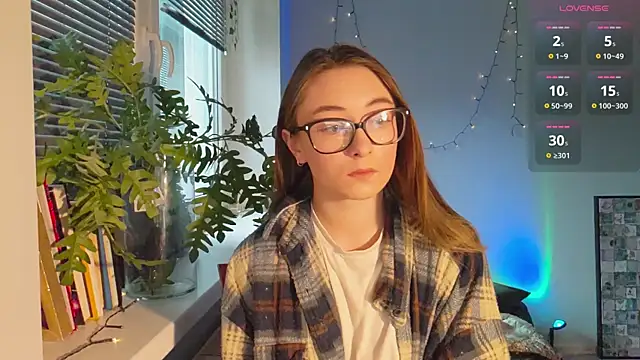 Snapshot of monlight__dana chatting on 01/18/25, 12:15 monlight  dana online show from 01/18/25, 12:15