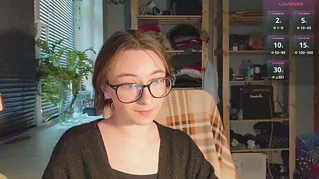 Snapshot of monlight__dana chatting on 03/12/25, 12:57 monlight  dana online show from 03/12/25, 12:57