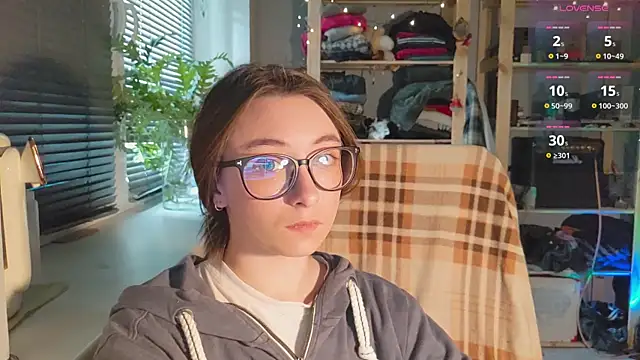 Snapshot of monlight__dana chatting on 03/18/25, 01:20 monlight  dana online show from 03/18/25, 01:20