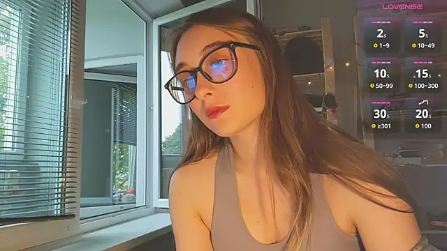 Snapshot of monlight__dana chatting on 09/19/25, 03:34 monlight  dana online show from 09/19/25, 03:34