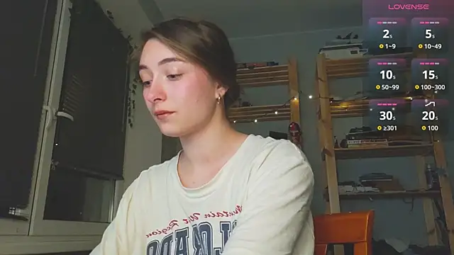 Snapshot of monlight__dana chatting on 11/23/25, 03:45 monlight dana online show from 11/23/25, 03:45