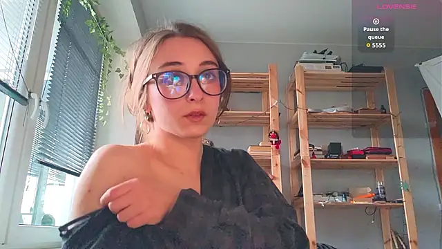 Snapshot of monlight__dana chatting on 03/26/26, 03:39 monlight dana online show from 03/26/26, 03:39