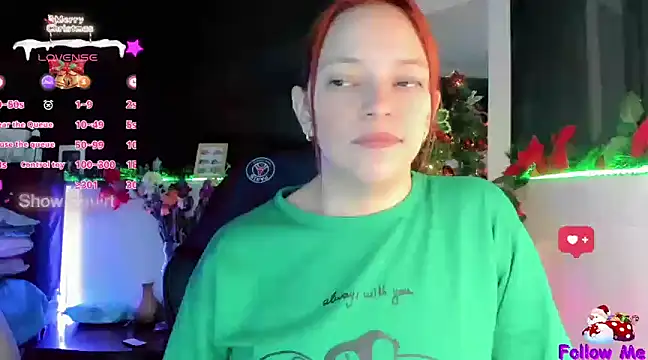Snapshot of mariana_scott__ chatting on 12/04/24, 12:41 mariana scott   online show from 12/04/24, 12:41